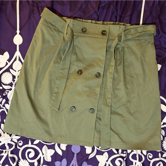 Plus Green Tie Mini Skirt - Picture 4 of 9